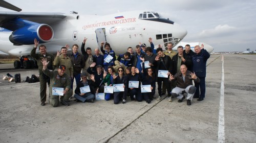 Mexican space artists and their Russian flight instructors in front of the Russian Ilyushin 76 MDK aircraft. Photo courtesy Nahum.
